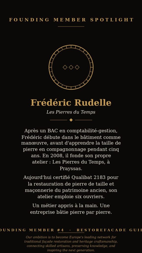 Frédéric Rudelle, membre fondateur de la Restorefacade Guild, tailleur de pierre et maître artisan d'art à Prayssas